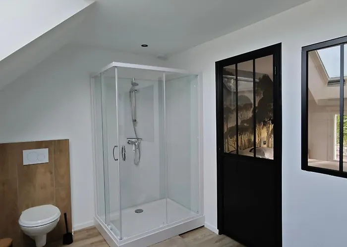 Le Jardin Des 2 Cedres Bed & Breakfast *